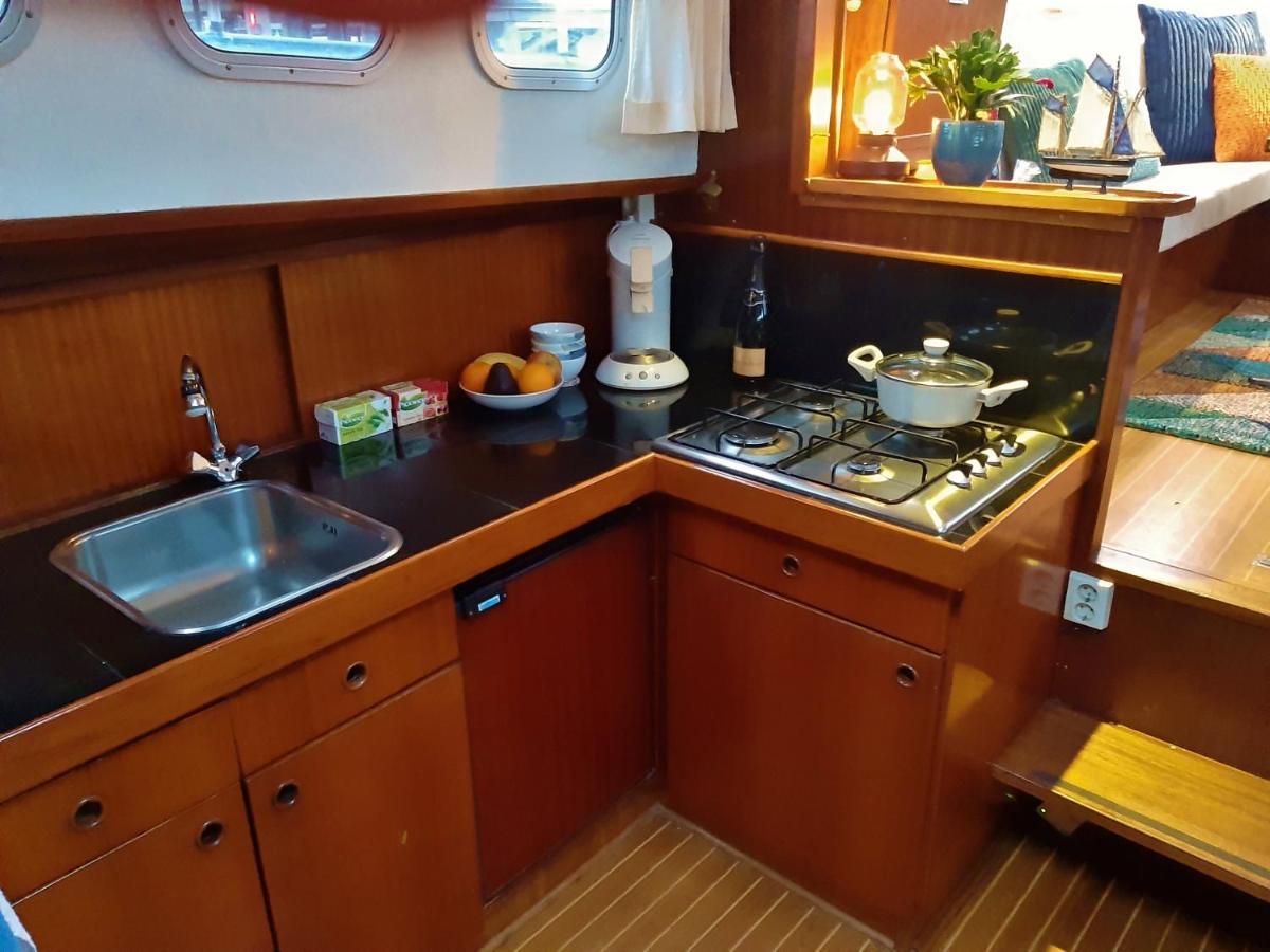 阿姆斯特丹 Motor Yacht Almaz酒店 外观 照片