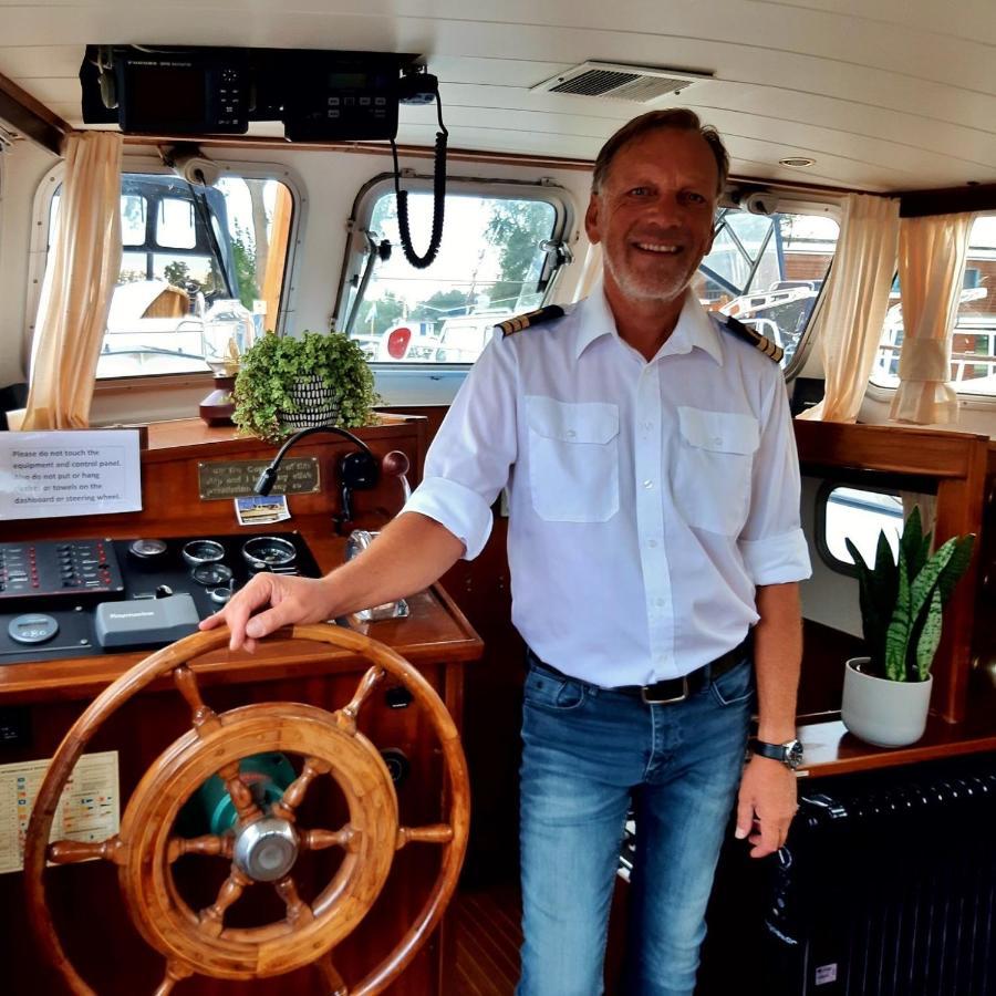 阿姆斯特丹 Motor Yacht Almaz酒店 外观 照片